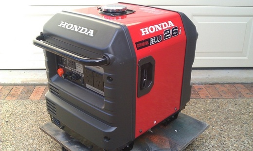 Honda eu26i silent portable generator #2